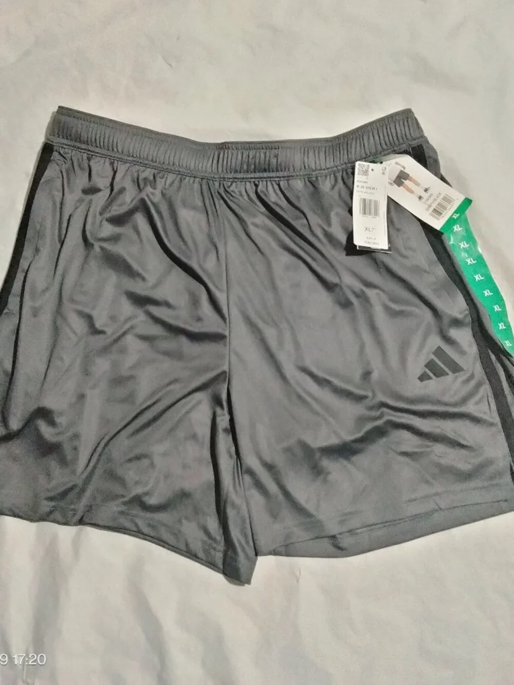 Men's Adidas 3 Stripe Drawstring Shorts Zipper Pockets Size XL Grey 7